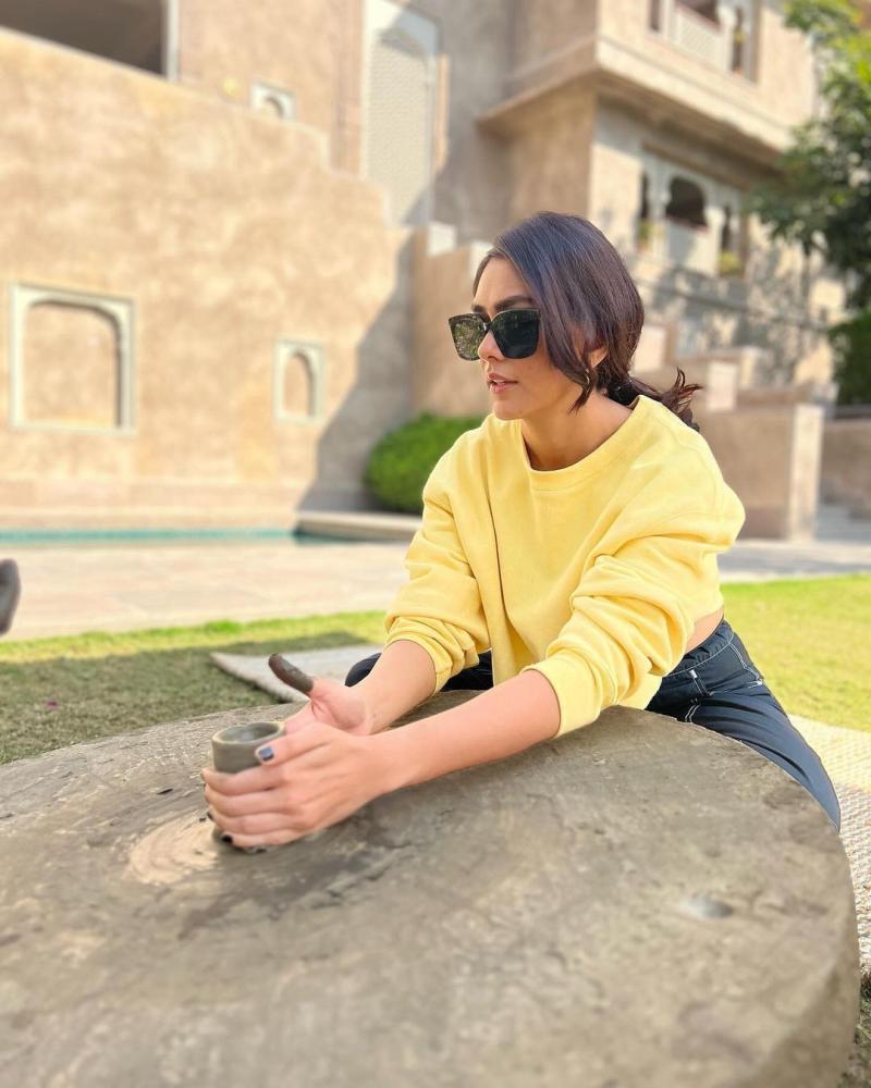mrunal-thakur-rajasthan-vacation